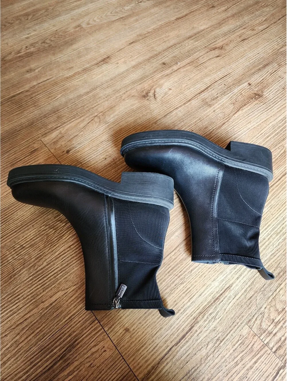 Blondo water  proofBlack Leather Ankle Boots with Side Zipper and Chunky Heel